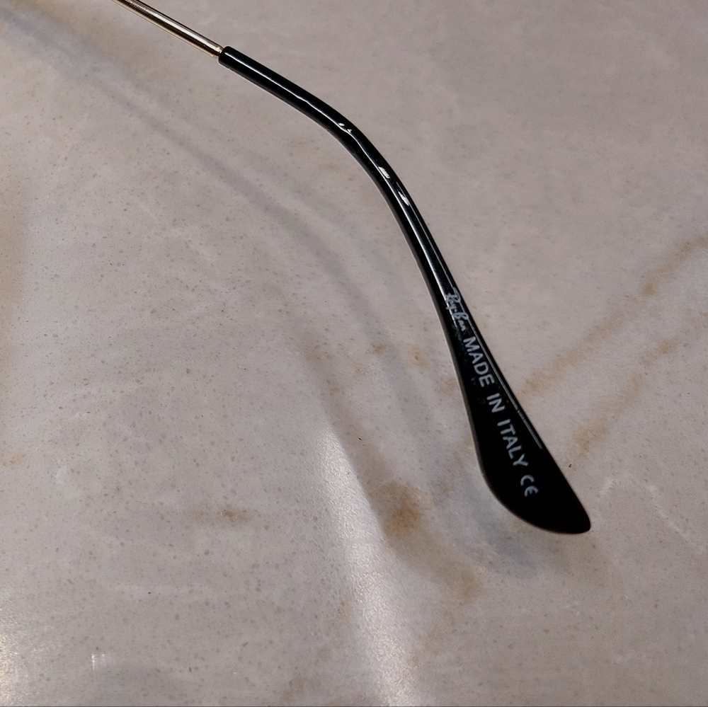 Ray-Bans - Picture 2 of 8